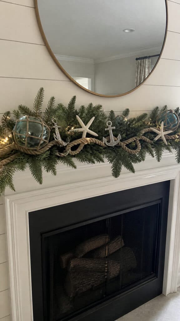 Nautical Rope and Anchor Accents