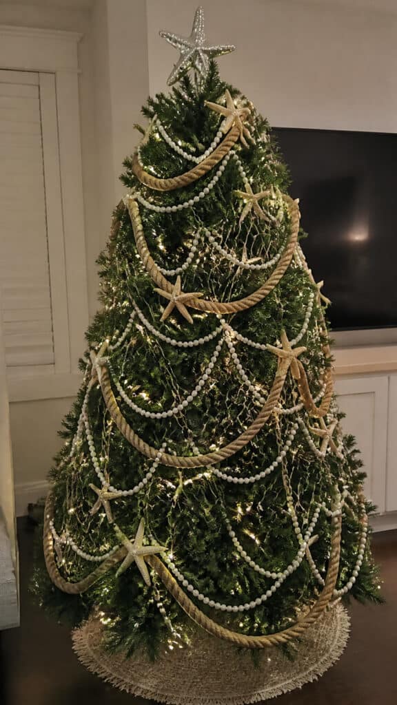Garlands and Tree Toppers That Capture Coastal Charm